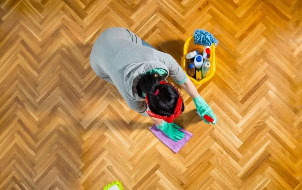 La guida completa per prendersi cura del parquet