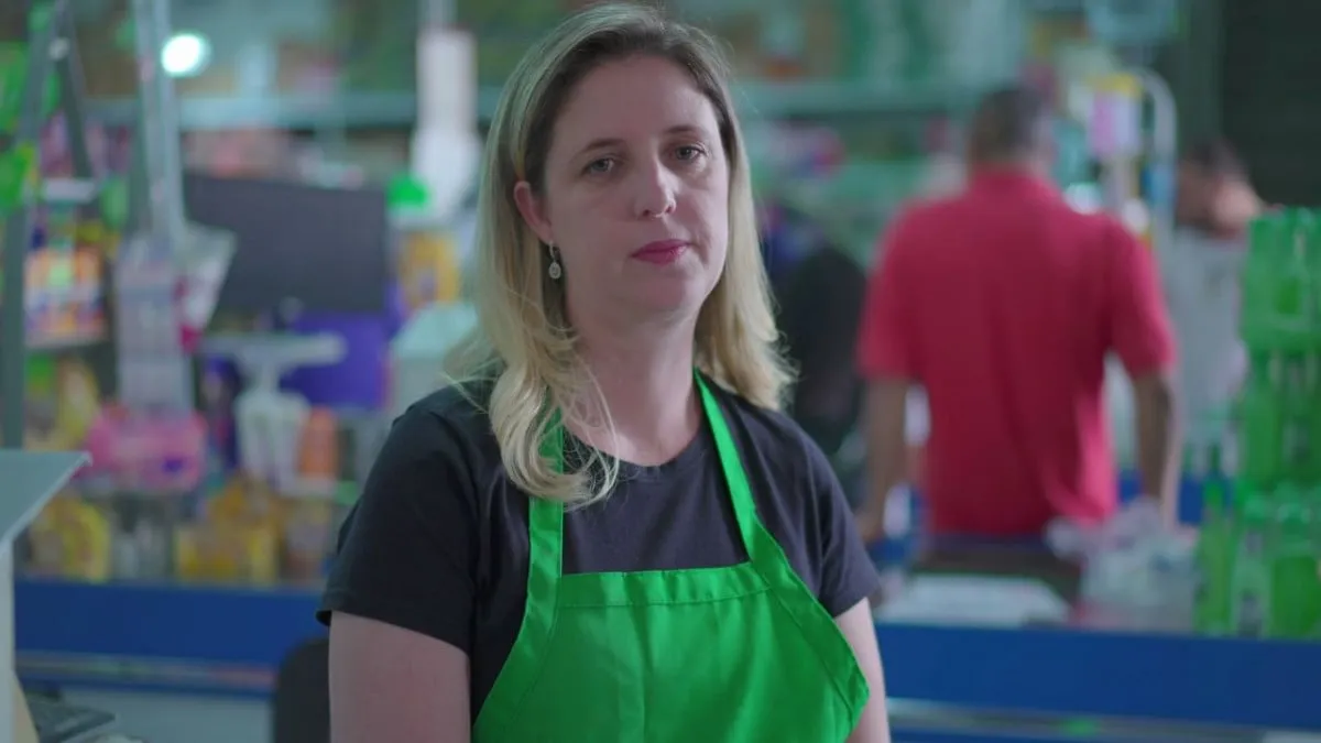 Le cassiere dei supermercati: tra risate e giornate complicate